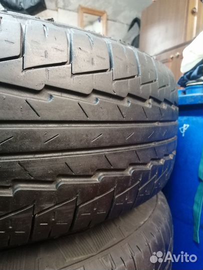 Kumho Road Venture ST KL11 235/75 R16