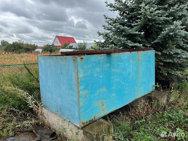 Емкость для воды металлическая бу