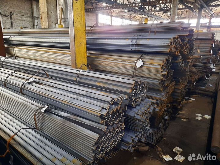 Уголок металлический 32х32х3 длина 6м Ст3