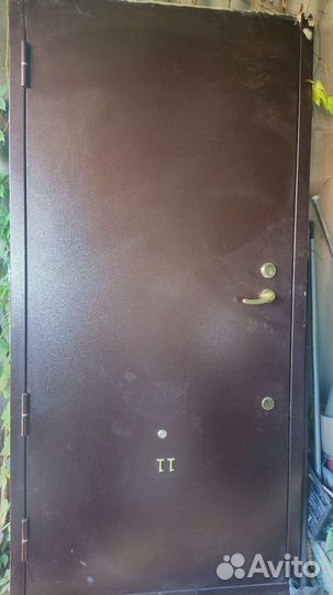 Металлическая дверь бу