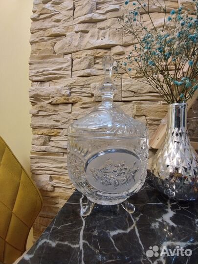 Ваза для конфет с крышкой Кристал