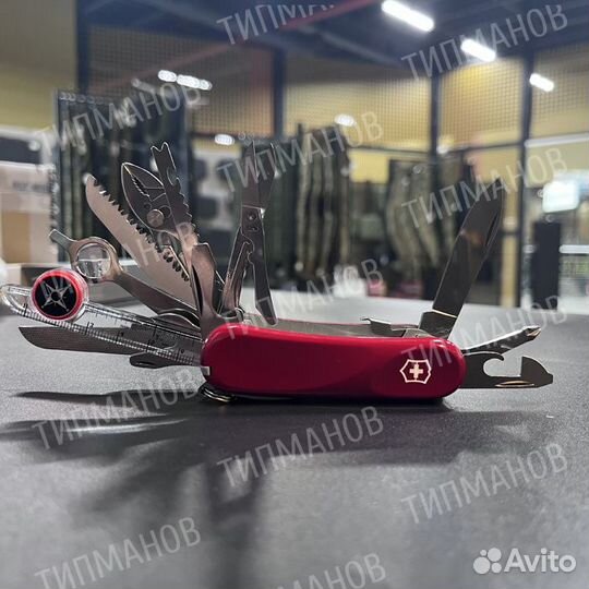 Нож перочинный швейцарский Victorinox 32 функции