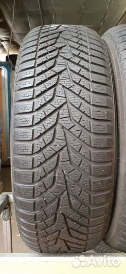 Yokohama BluEarth Winter V905 235/60 R18