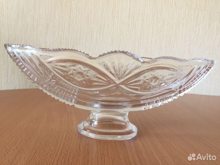 Хрустальные вазы. Салатницы