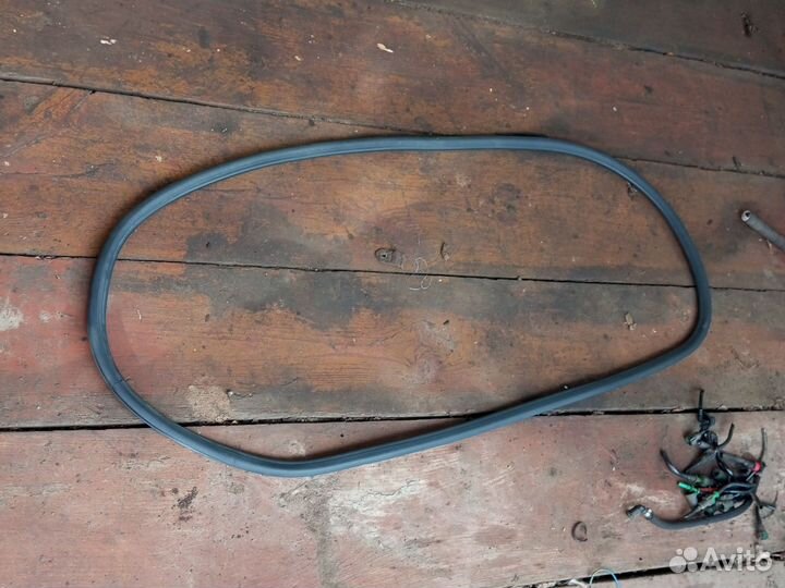 Уплотнитель двери Опель астра к передний