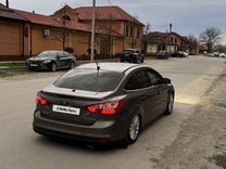 Ford Focus 1.6 MT, 2011, битый, 240 000 км, с пробегом, цена 930 000 руб.