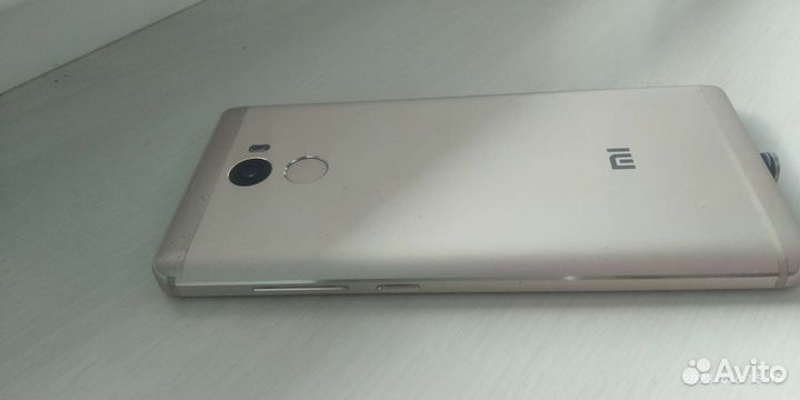 Телефон Xiaomi redmi 4a