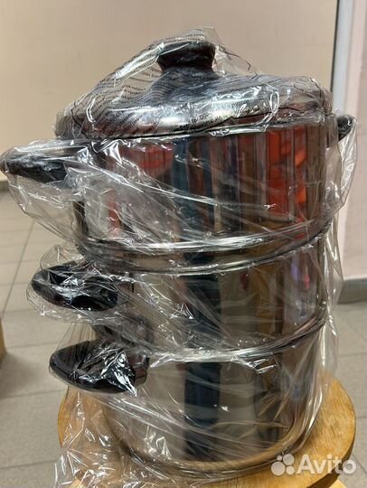 Набор кастрюль новый