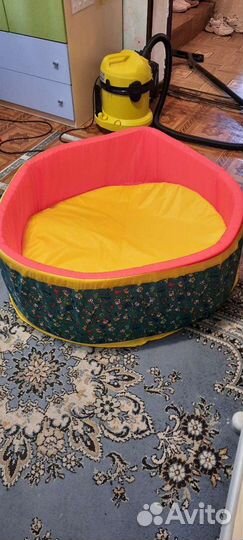 Сухой бассейн и шарики к нему