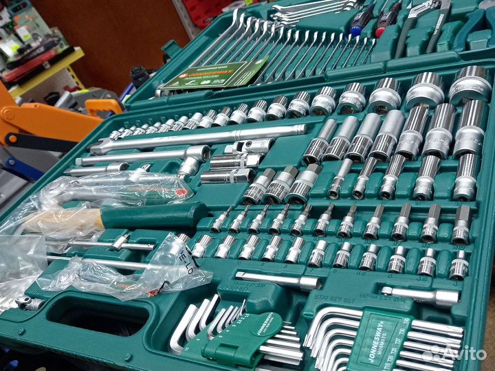 Набор инструментов Jonnesway 127 128