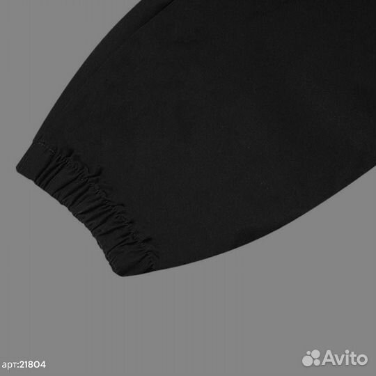 Спортивные штаны nike черные С резинкой на штанине 48(M)