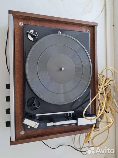 Проигрыватель виниловых пластинок Akords Stereo