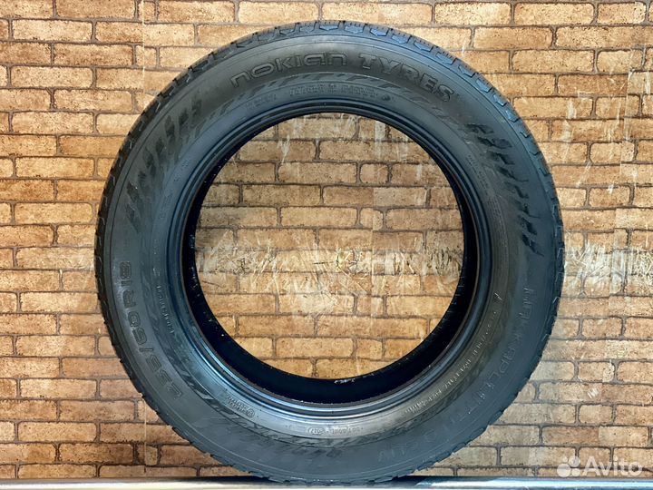 Nokian Tyres Hakkapeliitta 9 SUV 235/60 R18