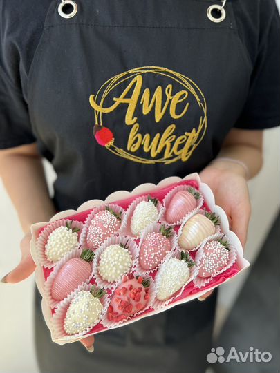 Клубника в шоколаде букеты