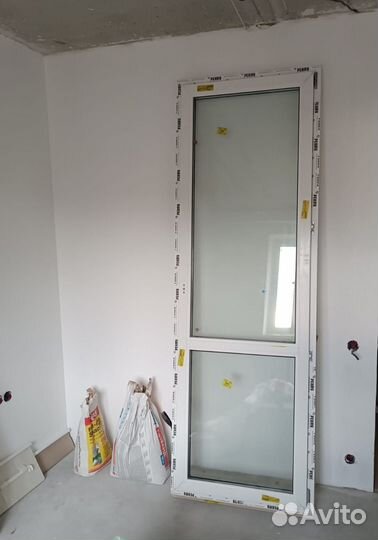 Дверь пластиковая