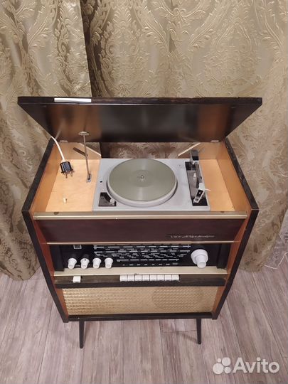 Радиола ламповая вэф Рапсодия СССР