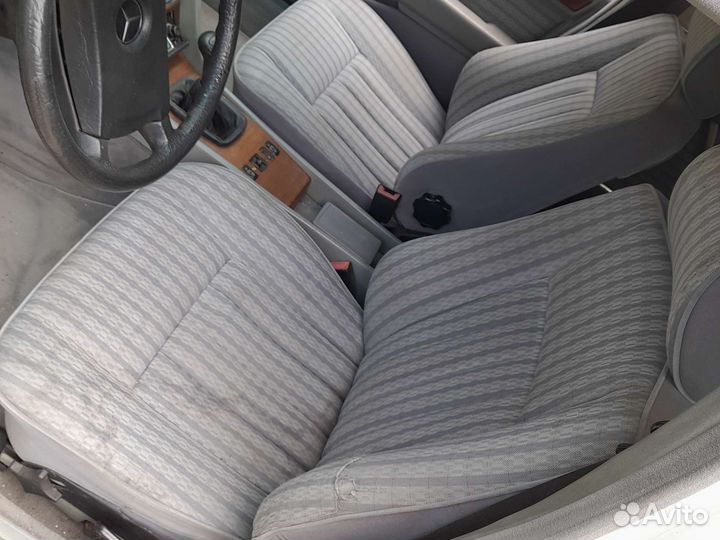 Автомобиль на запчасти разбор Mercedes E 124