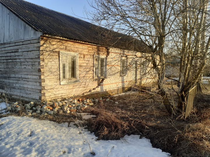 Дом 188 м² на участке 1 сот.