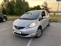 Honda Fit 1.3 CVT, 2008, 260 600 км, с пробегом, цена 730 000 руб.