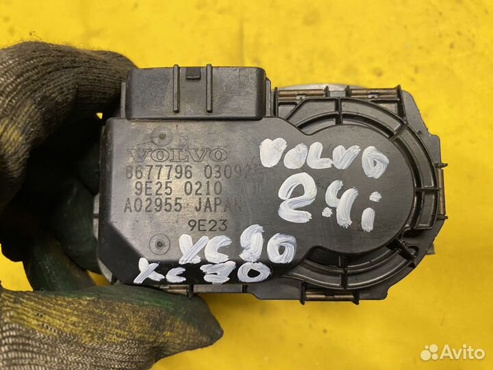 Дроссельная заслонка Volvo XC70,S80,XC90 2.4i