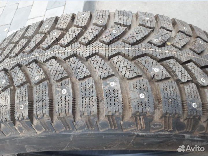 Bridgestone Blizzak Spike-01 225/65 R17 106T