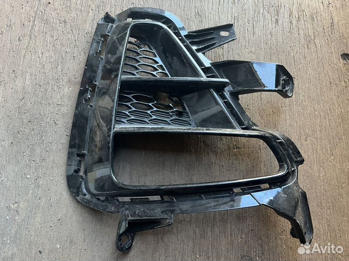 Решетка левая переднего бампера Kia Ceed 3