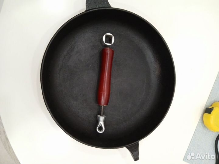 Чугунная сковорода 