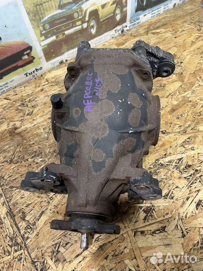 Редуктор на Мерседес S350 W221