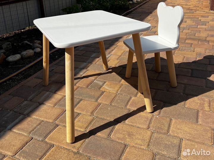 Детский стол и стульчик