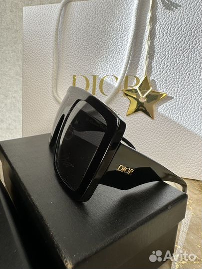 Солнцезащитные очки Dior