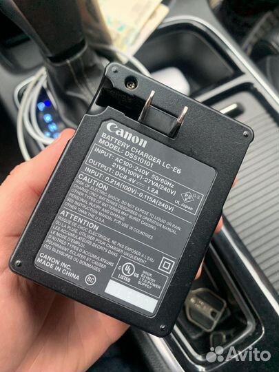 Canon battery charger lc-e6