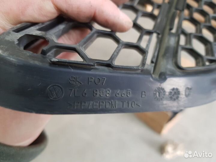 Решетка бампера VW Touareg