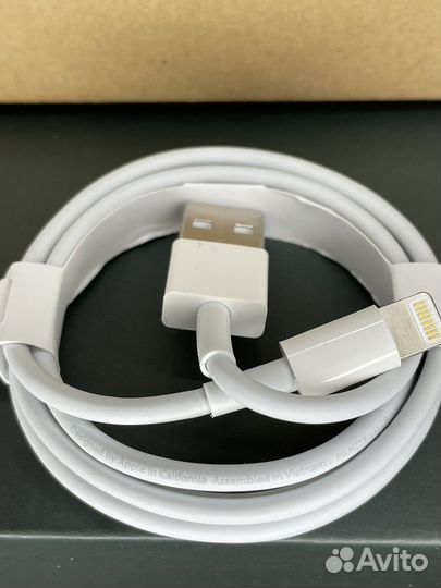 Зарядный провод на iPhone Original