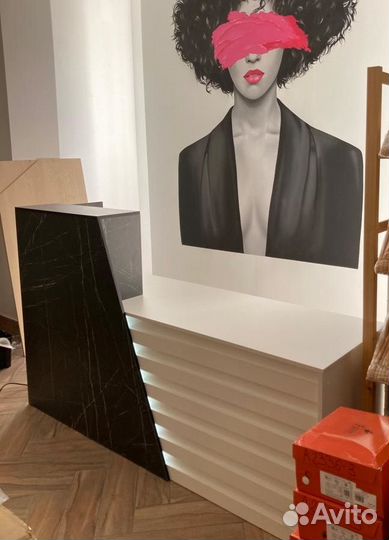 Стойка администратора