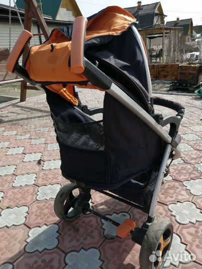 Прогулочная коляска