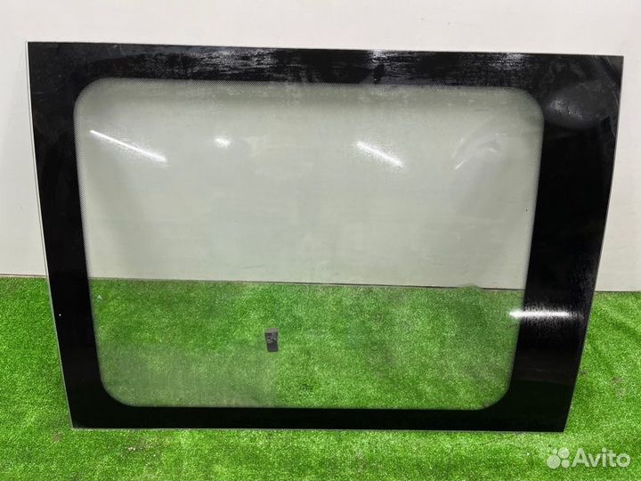 Боковое стекло кузова Ford Transit 8 MK8 2014- BUS