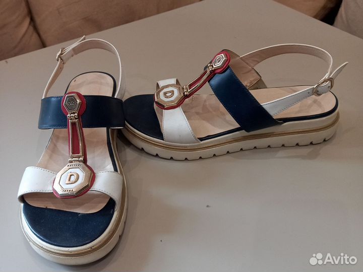 Сандалии натуральная кожа 39