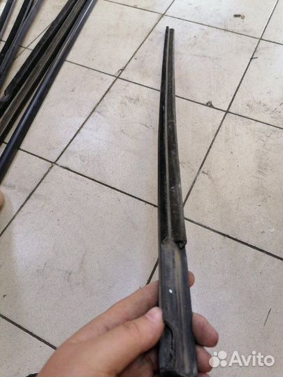 Бархотка внешняя на дверь передняя правая