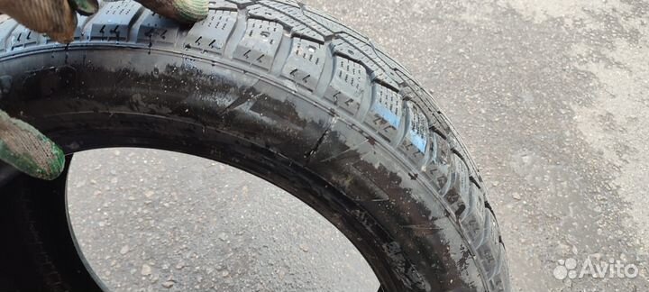 Pirelli Ice Zero 225/55 R17 100R