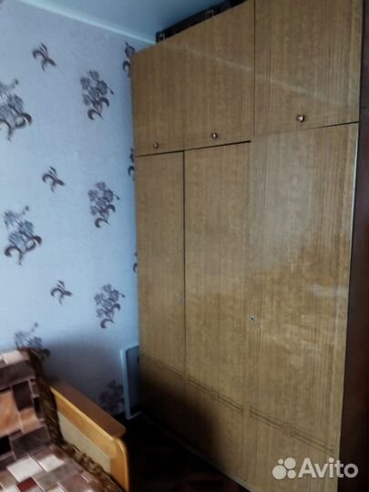 Шкаф для одежды бу
