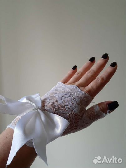 Перчатки нарядные