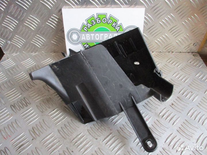 Корпус предохранителей Renault Symbol 1.4 2007г