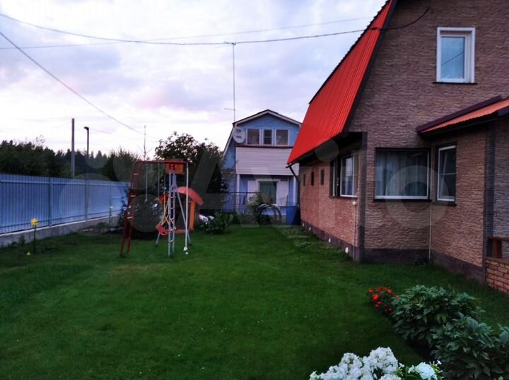 Дом 103 м² на участке 8 сот.