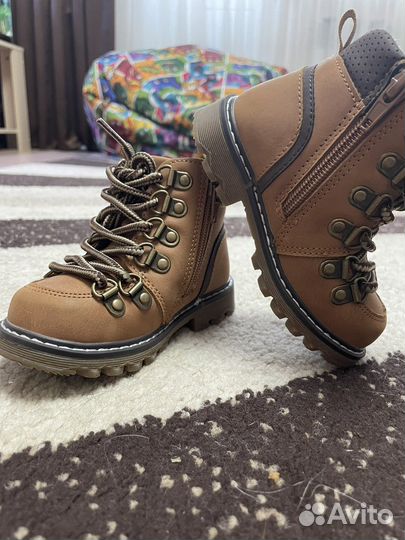 Ботинки детские 23 размер