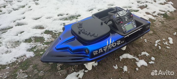 Кораблик для рыбалки с GPS