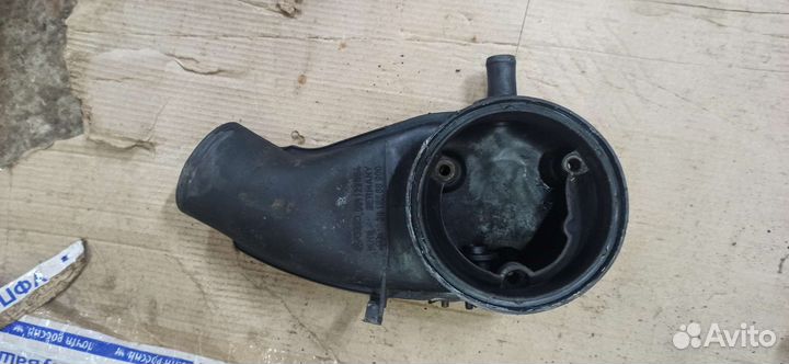 Воздуховод крышка моновпрыска от Passat b3