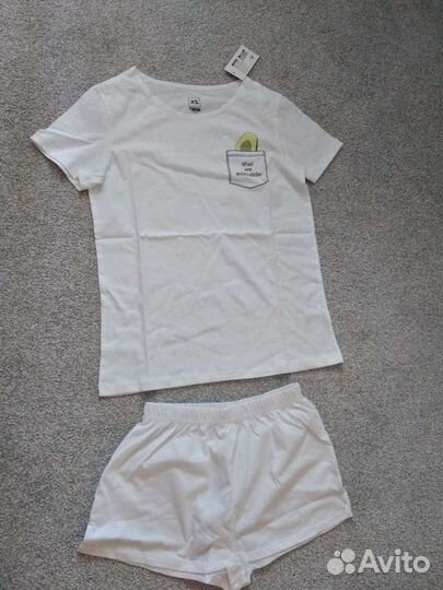 Штаны с монстерой и фламинго