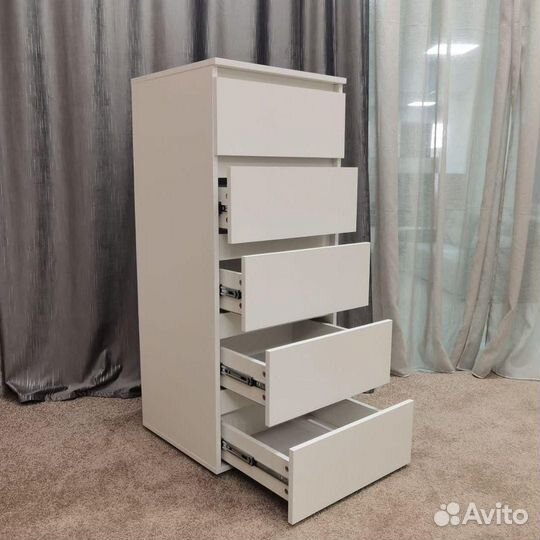 Комод белый