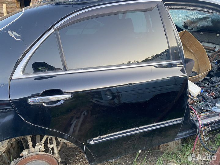 Дверь toyota crown majesta UZS186