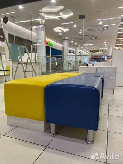 Банкетка,пуфик